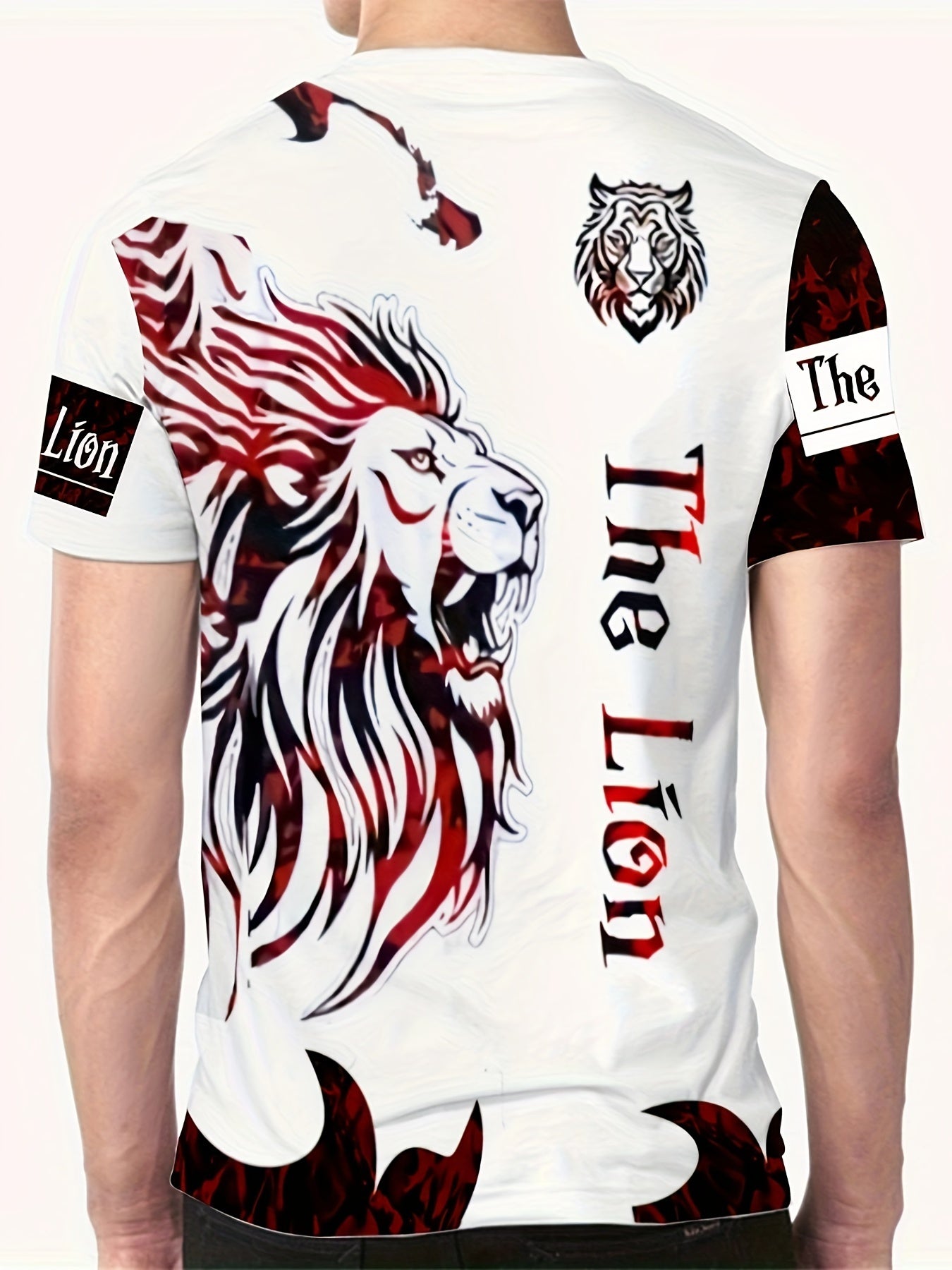 Stylish Men's T-Shirt with Striking Lion Graphic